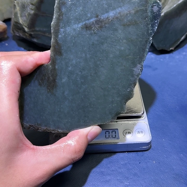 未镶嵌和田玉（糖玉）珠宝半成品