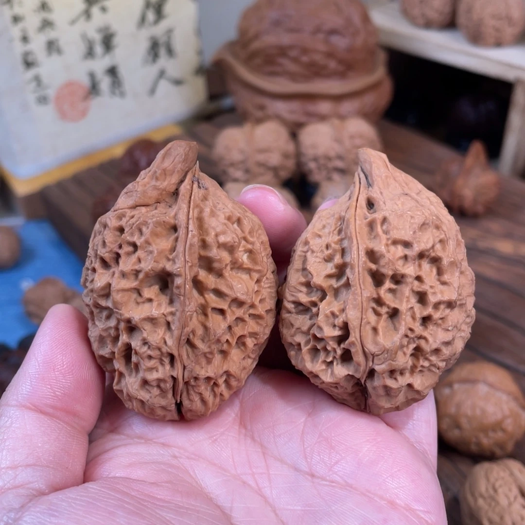 把件文玩核桃犀牛望月