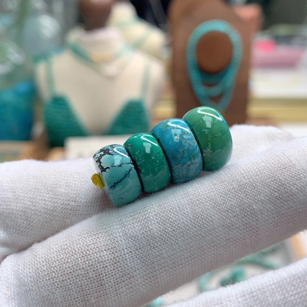 绿松石未镶嵌饰品