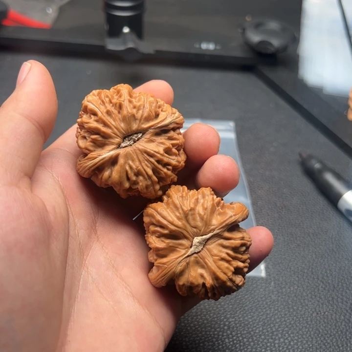 文玩核桃吊坠五****鞅156号核桃