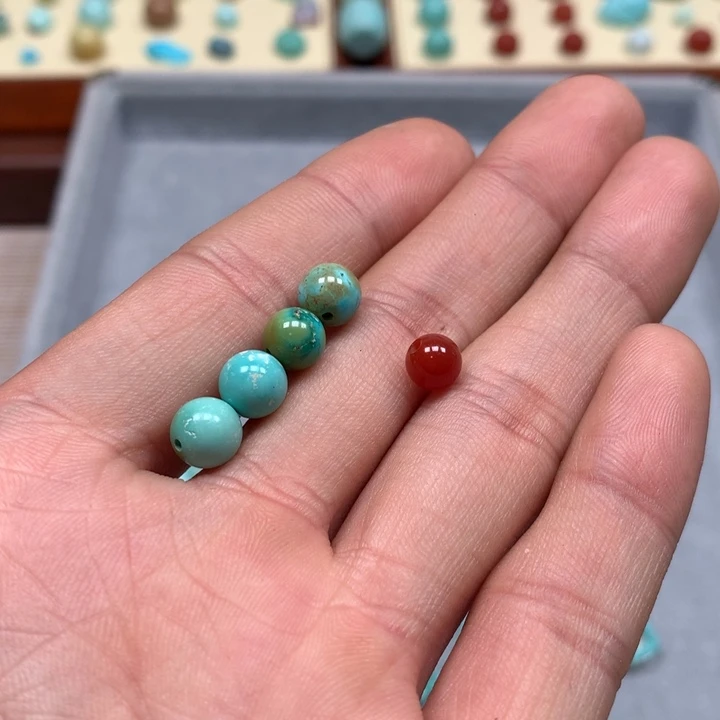 南红玛瑙配饰未镶嵌