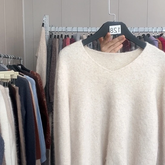 米色ｖ领上衣105套头