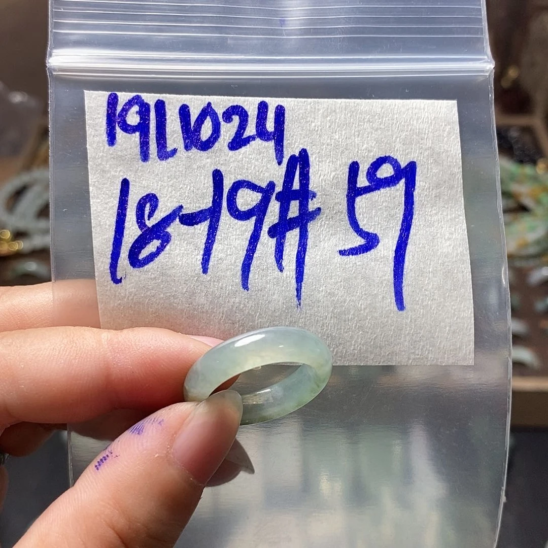 未镶嵌定制翡翠翡翠