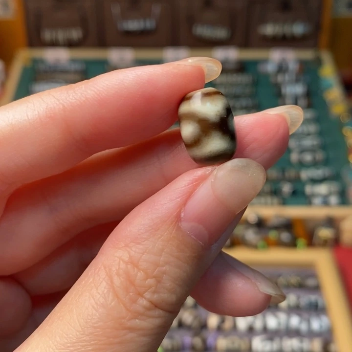 未镶嵌玛瑙/玉髓珠宝半成品