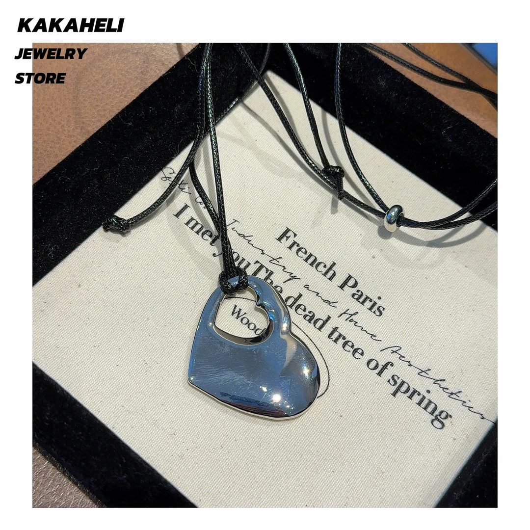 钛钢项链 复古手作编绳爱心镂空项链KK6100