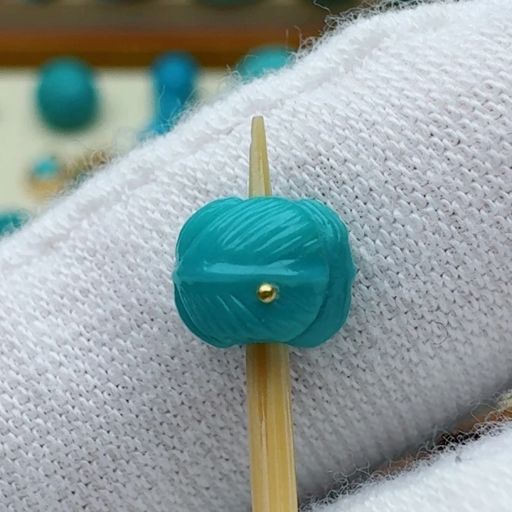 绿松石未镶嵌羽毛汉堡6.6