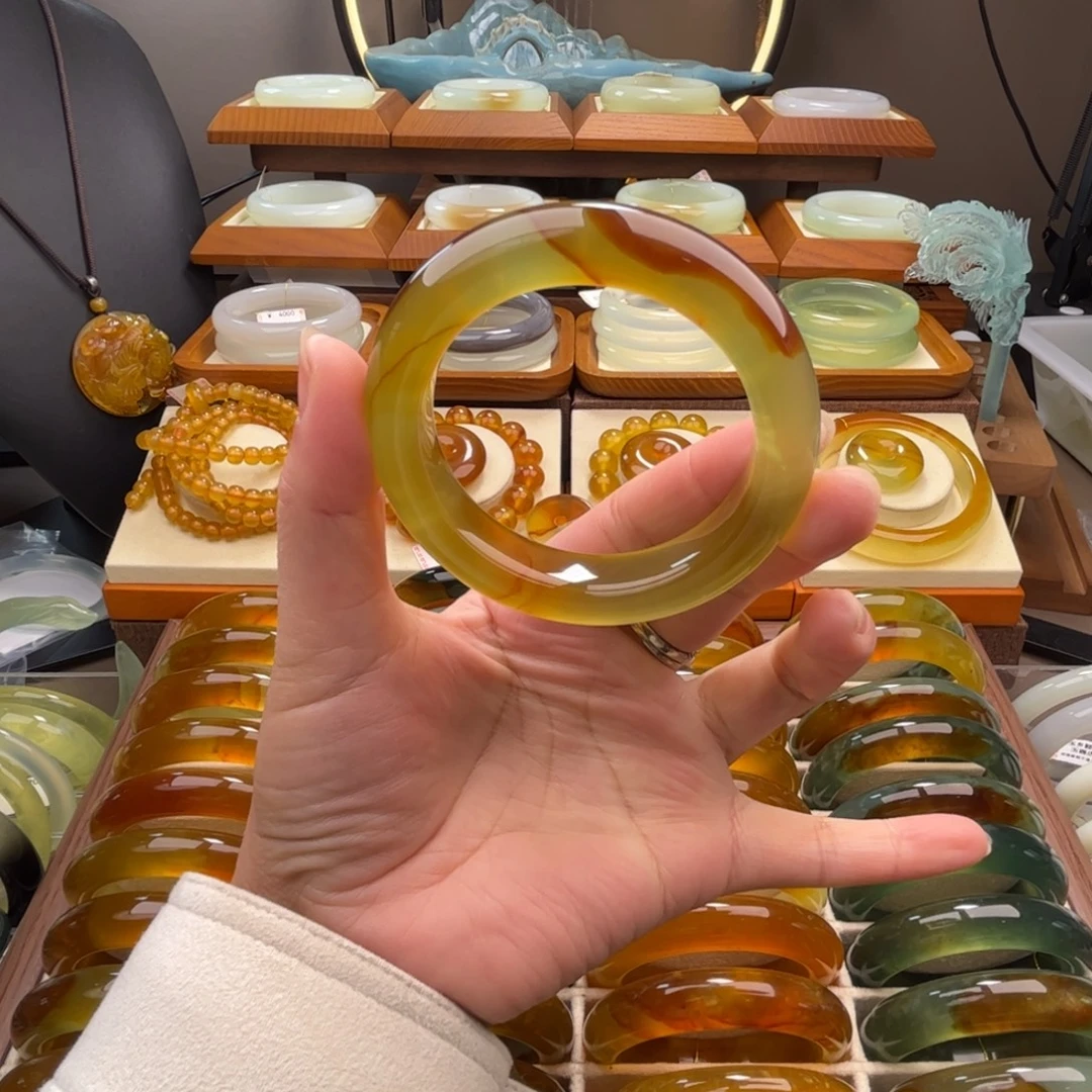 蛇纹石玉未镶嵌手镯58