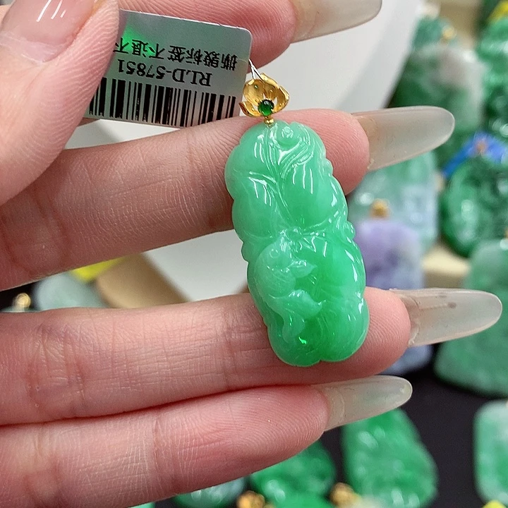 翡翠18K金镶嵌吊坠(不含链)