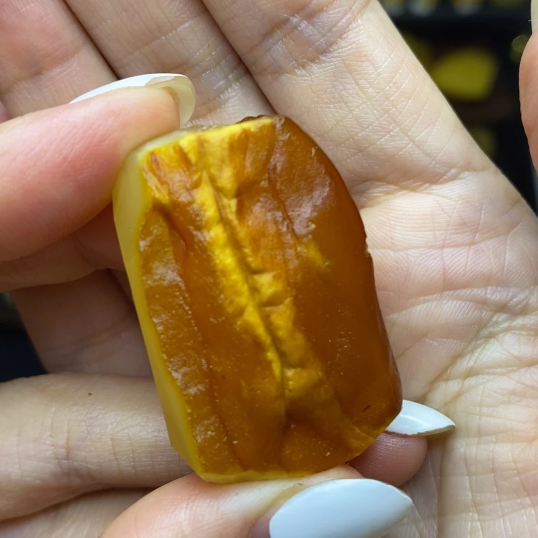 未镶嵌定制蜜蜡胖