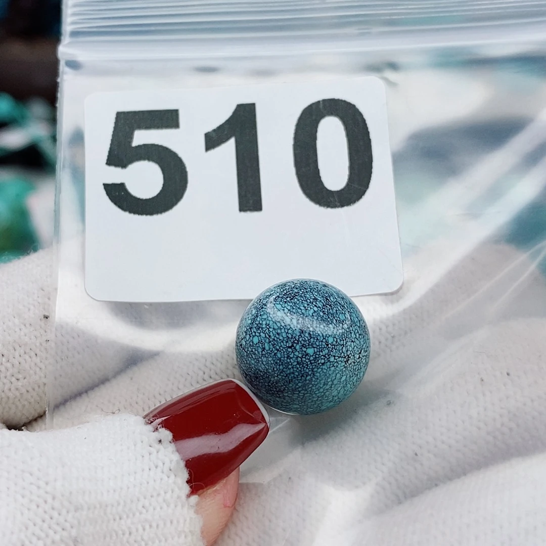 绿松石颈饰未镶嵌