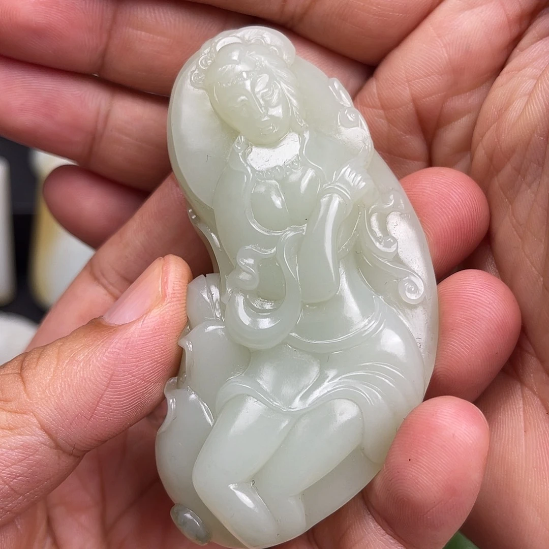 颈饰未镶嵌和田玉