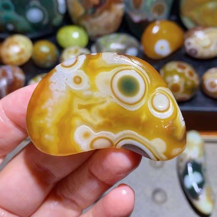 未镶嵌玛瑙/玉髓珠宝半成品193