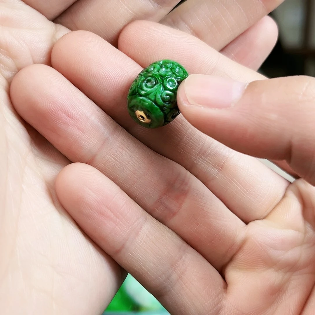 翡翠颈饰18K金镶嵌吊坠