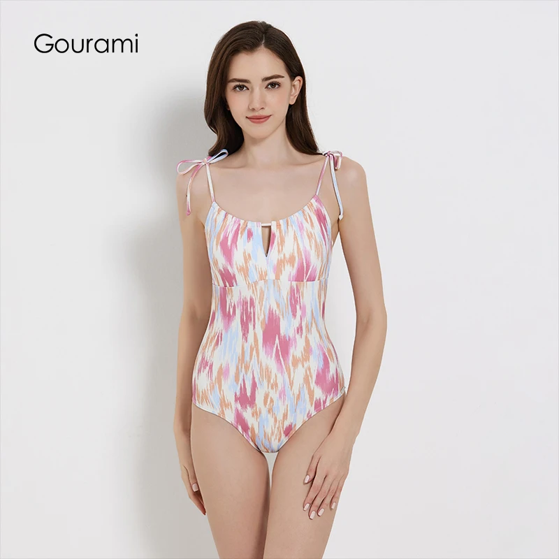 Gourami/歌娜美夏季新款三角连体泳衣性感吊带镂空露背聚拢胸部女