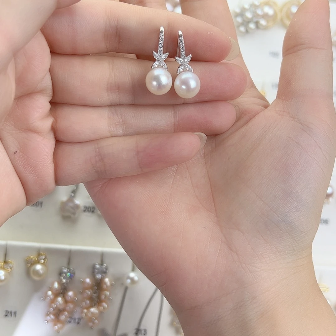 银S925镶嵌淡水珍珠耳饰