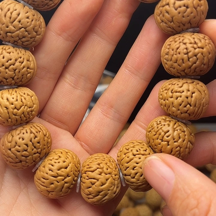 彩***城桃核吊坠桃核手串