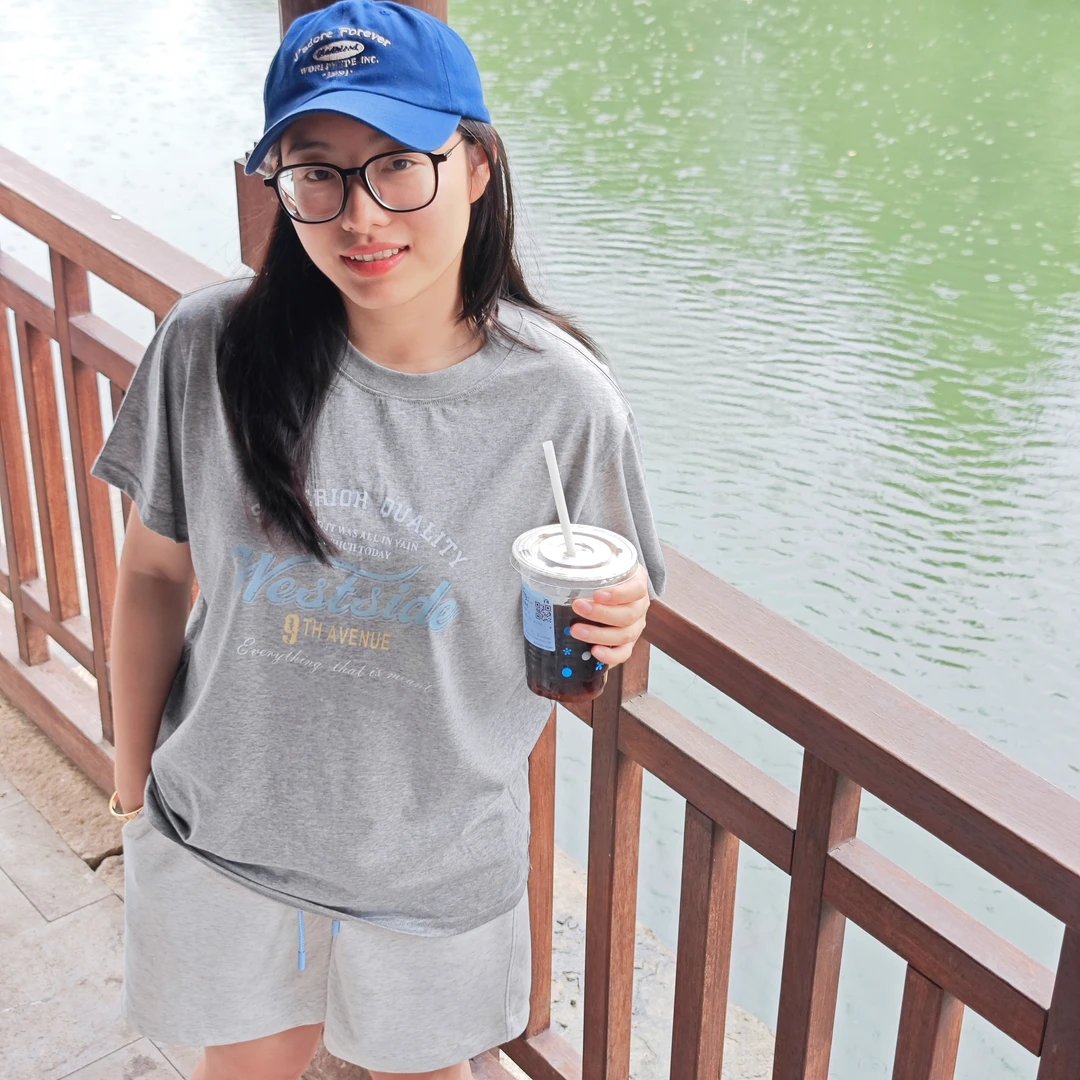 LOV3定制大码女装韩系云朵棉英文字母短袖2025夏季正肩遮肉T恤