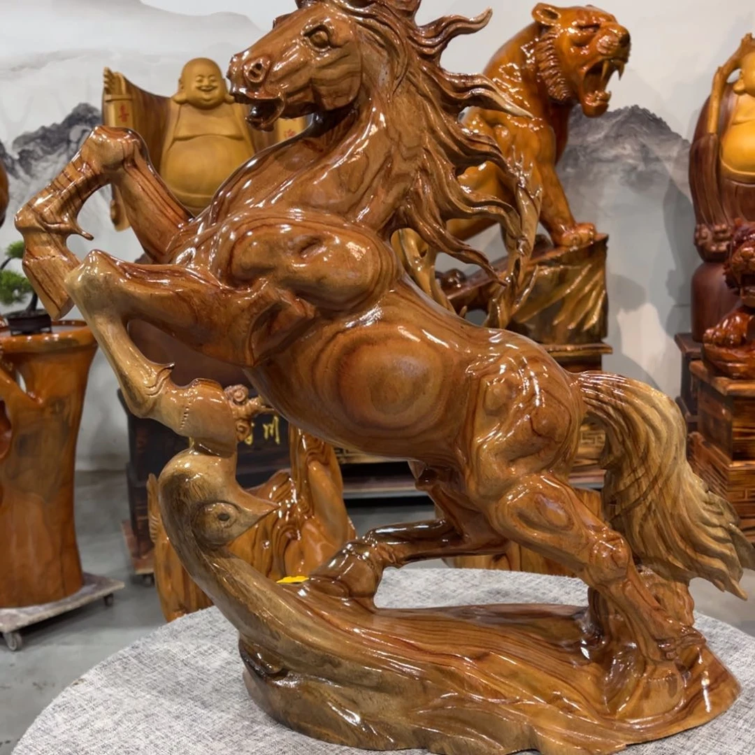 香樟木湖**雕香樟木手工雕刻马