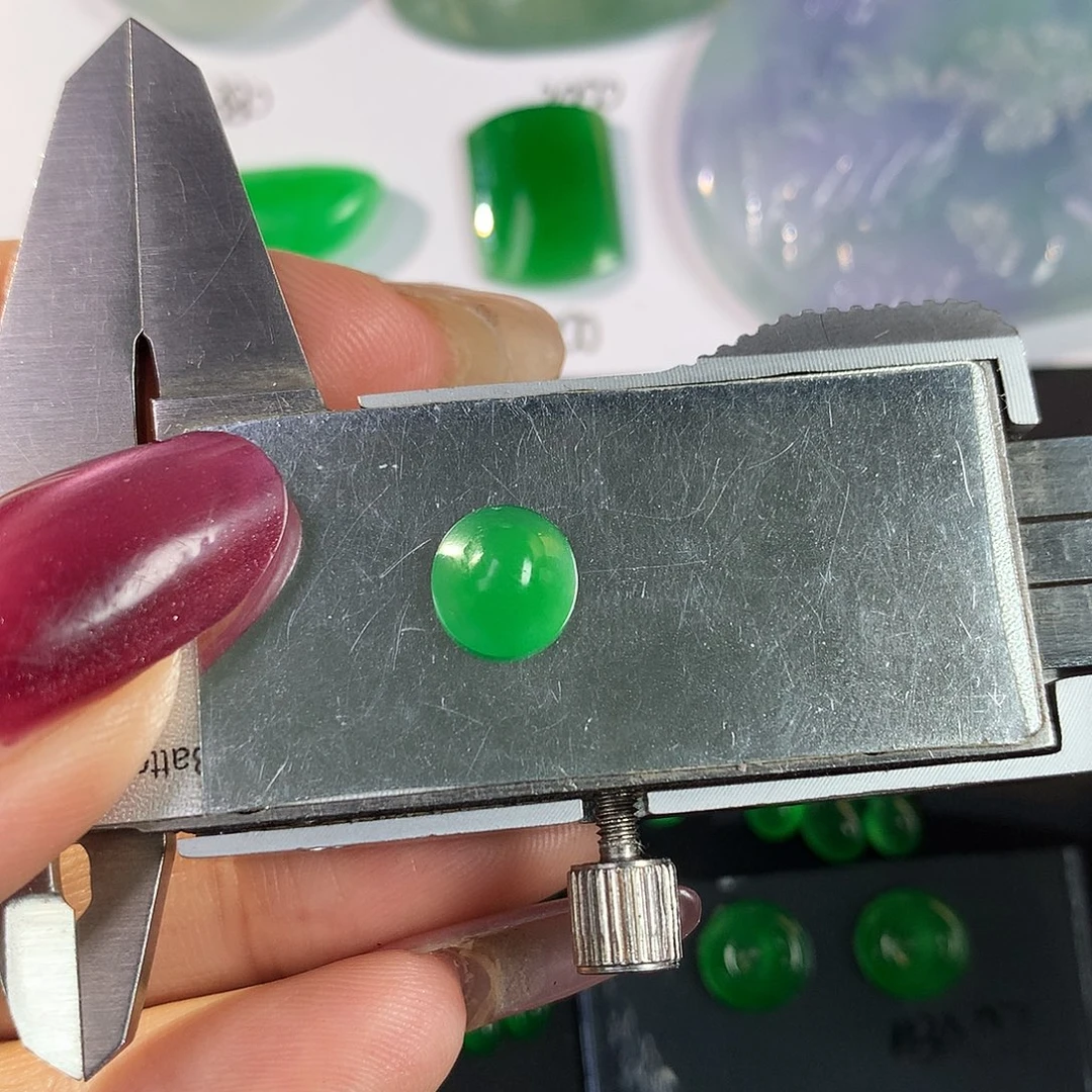 翡翠散珠8.1 7.6 4.2