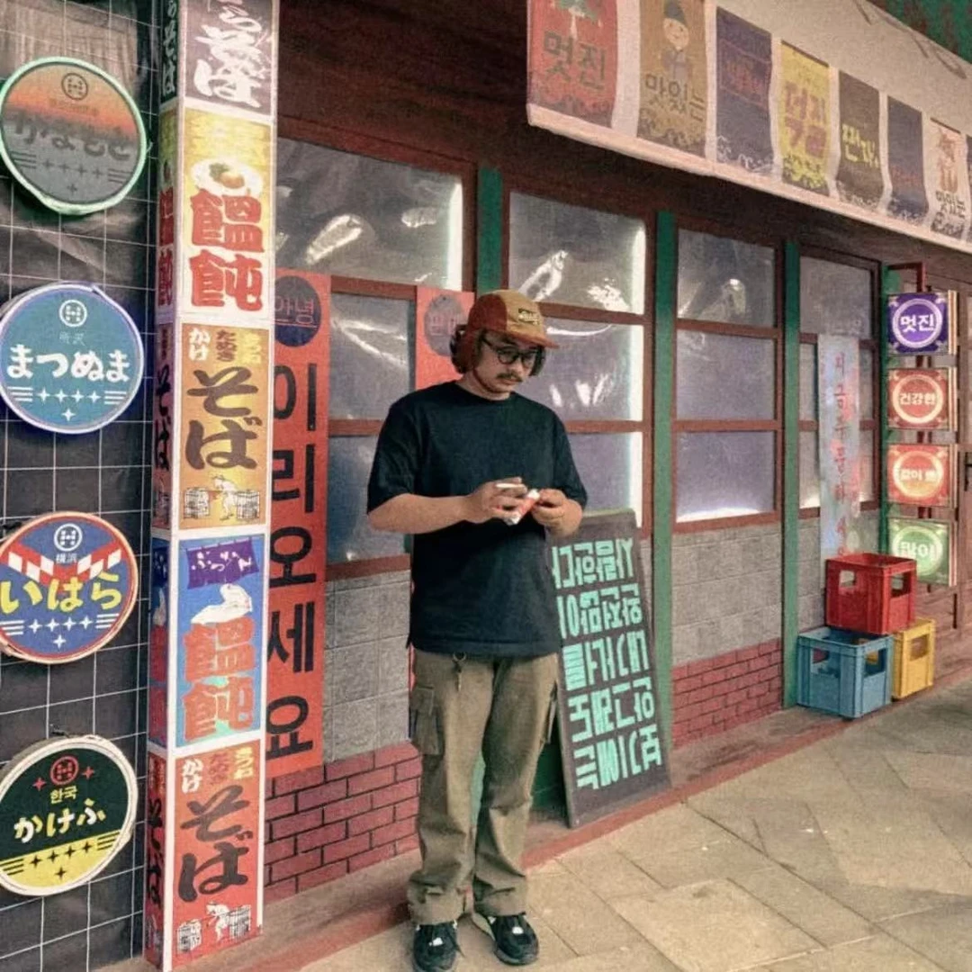 H家3862蝙蝠爱心字母短袖