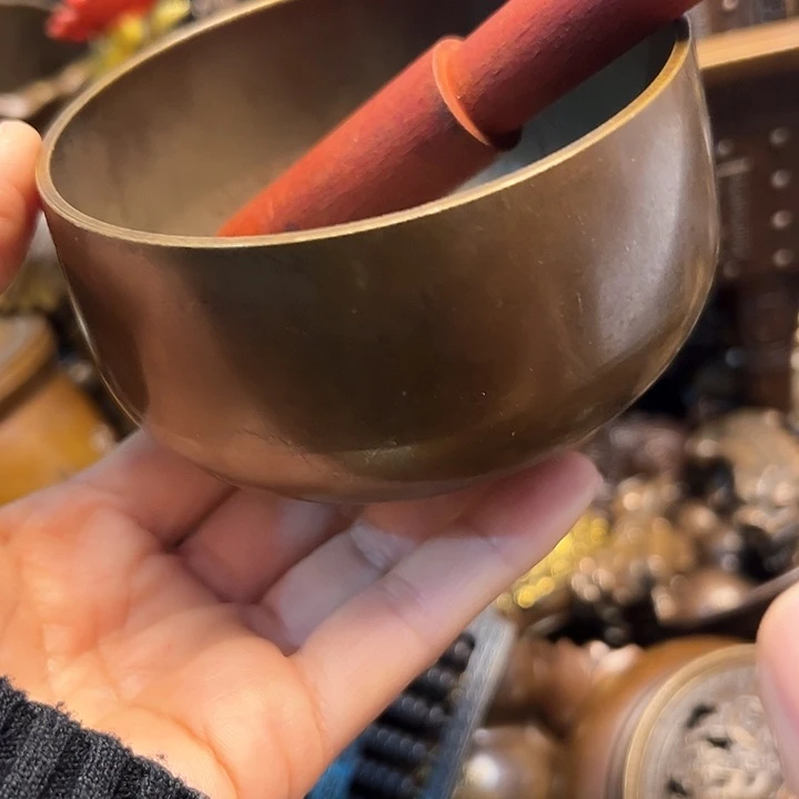 铜器摆件老王直播间