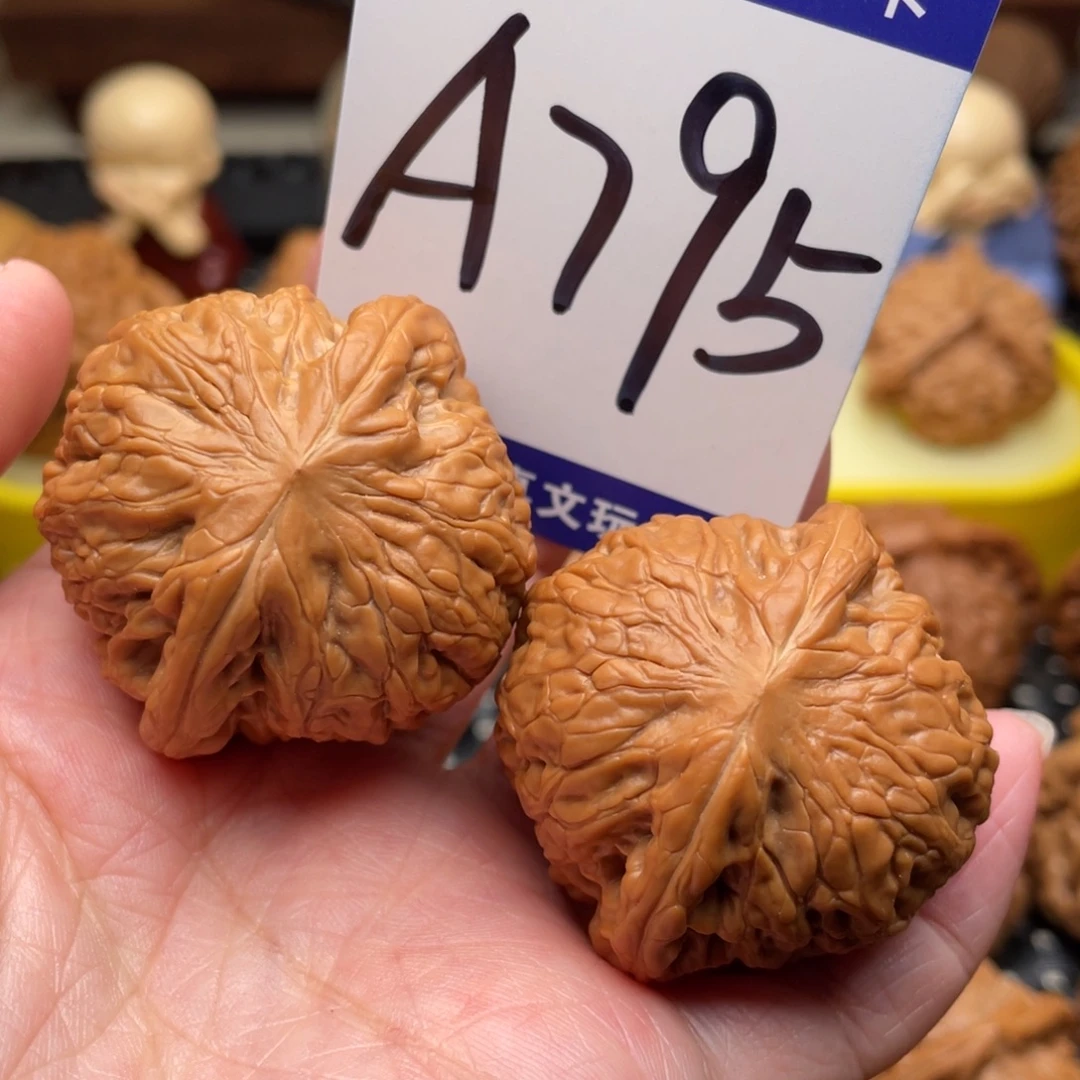 把件桃核铁锤妹妹40