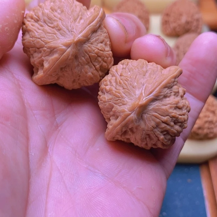 ****渺把件文玩核桃38蛇王