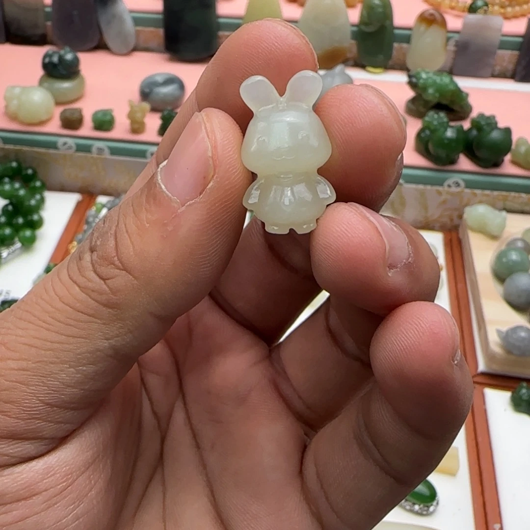 和田玉未镶嵌吊坠(不含链)