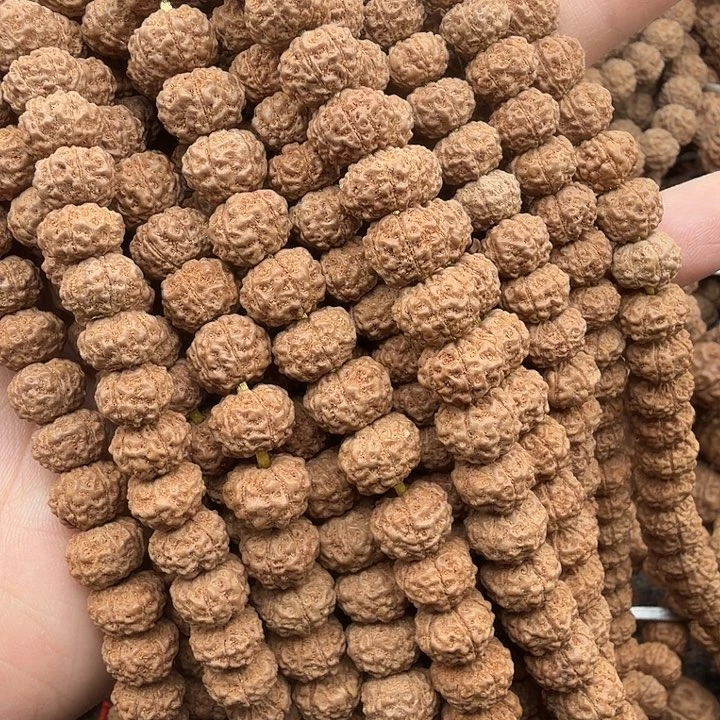 吊坠金刚菩提6瓣天价蜂王1.0左右114颗保手持没有钢丝刷