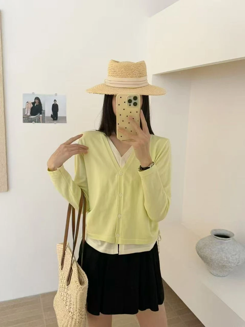 2025新款欧货赫本慵懒风针织韩版宽松上衣专用链接