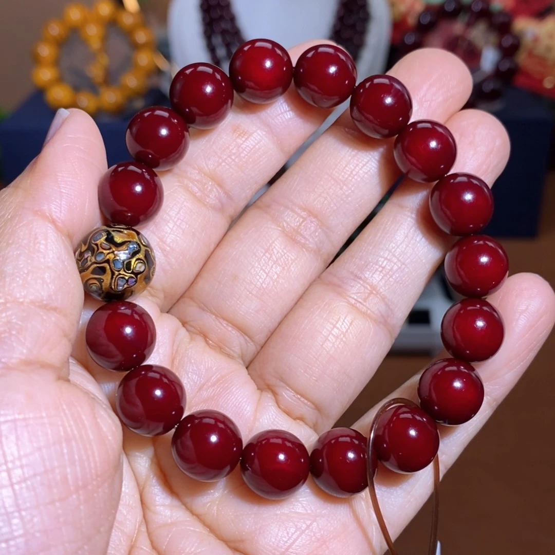 贝壳杉帝王血龙木1.0冰料天花板