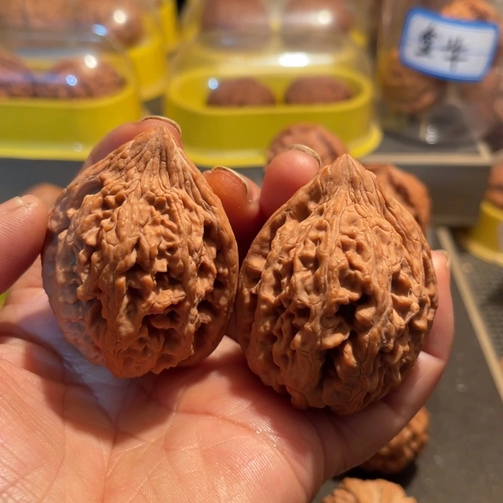 文玩核桃把件全品大姑石43