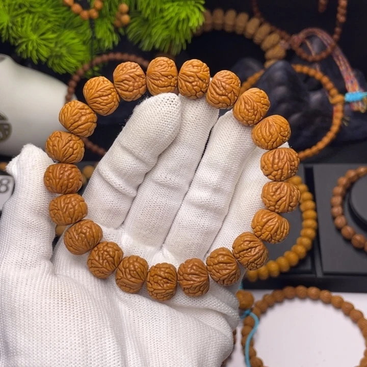 ****亮桃核吊坠野生荔枝纹14➕