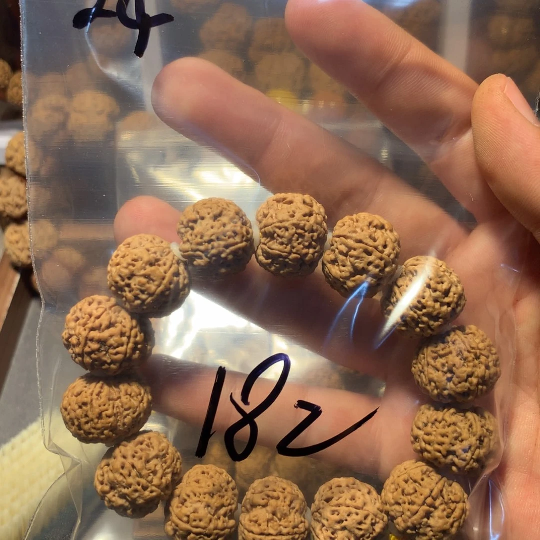 金刚菩提吊坠潼****贝24。dcdcdfe