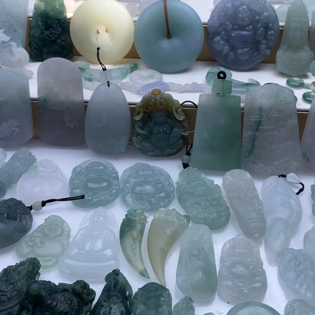 未镶嵌定制翡翠毛货无鉴赏期