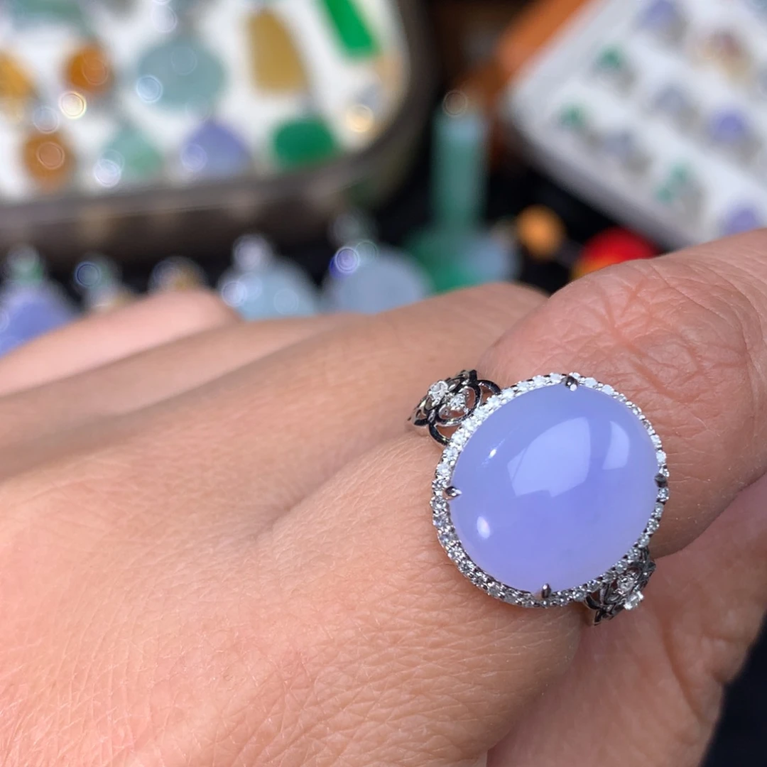 翡翠戒指18K金镶嵌蛋面戒指