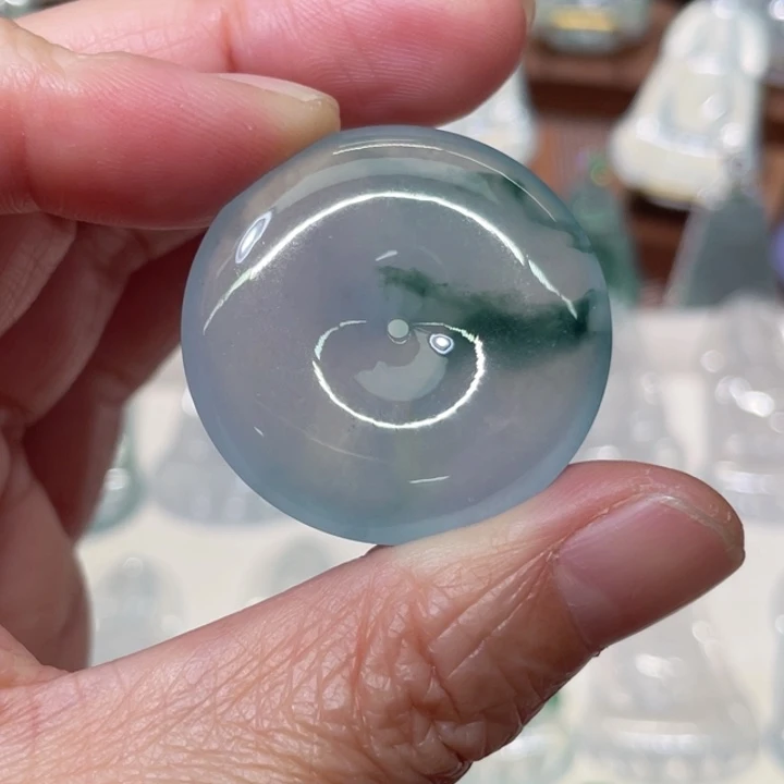 翡翠未镶嵌颈饰飘花平安扣