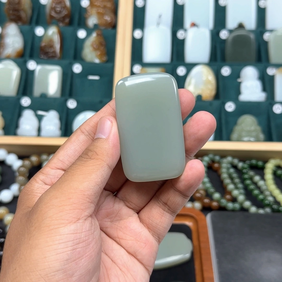 未镶嵌和田玉挂件