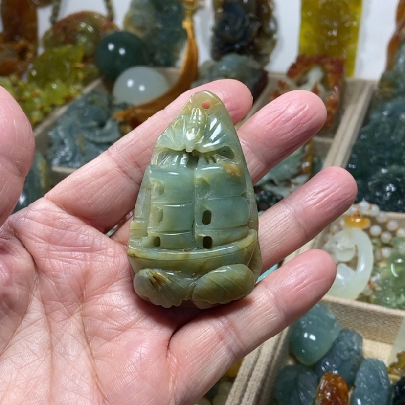 【闪购商品】未镶嵌蛇纹石玉颈饰
