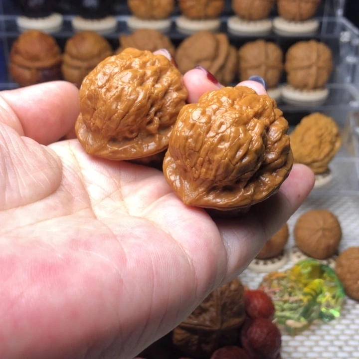 文玩核桃把件64肌肉金蟾48尺