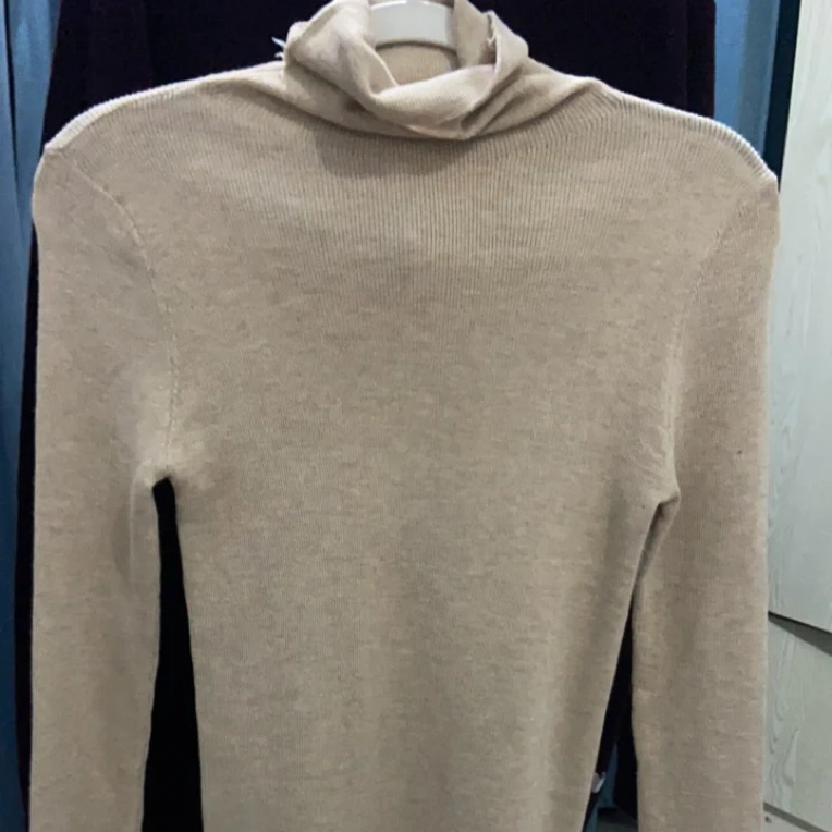 秋冬高领加厚修身针织衫女百搭显瘦内搭打底上衣