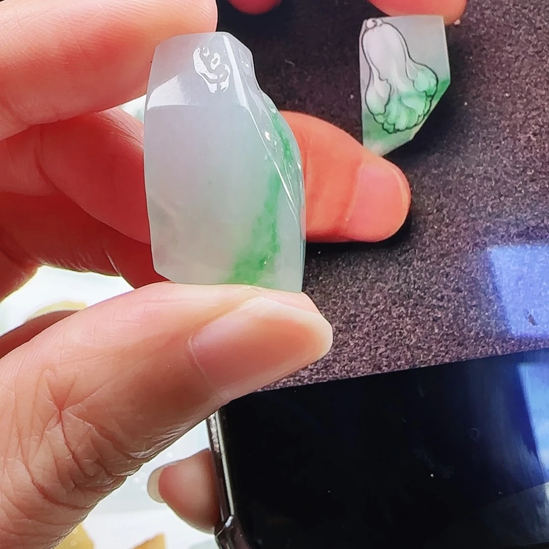 定制翡翠未镶嵌缅甸翡翠挂件
