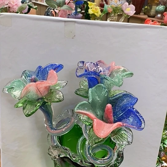 琉璃花瓶高45厘米宽9厘米