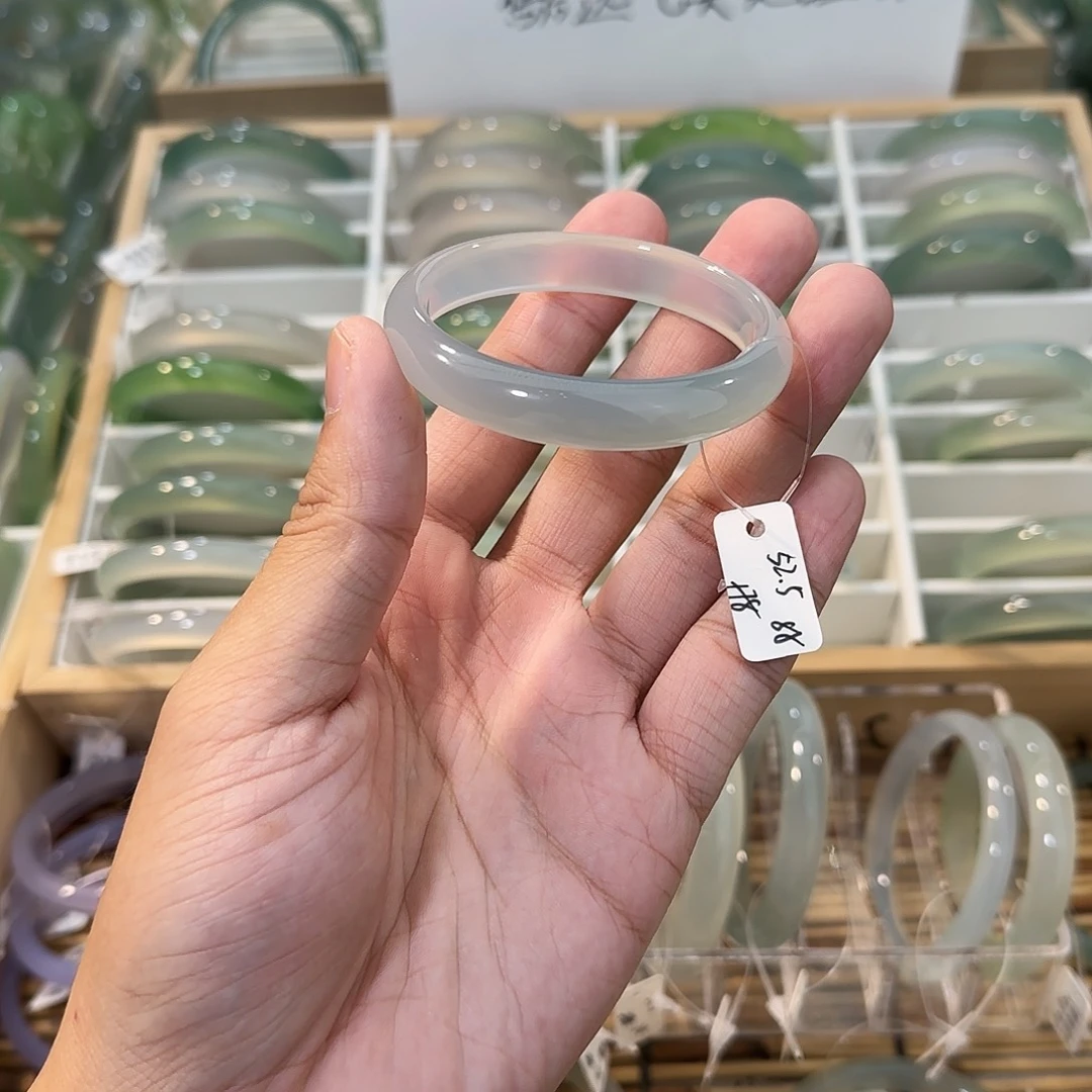 玛瑙/玉髓未镶嵌手镯圈口52.5