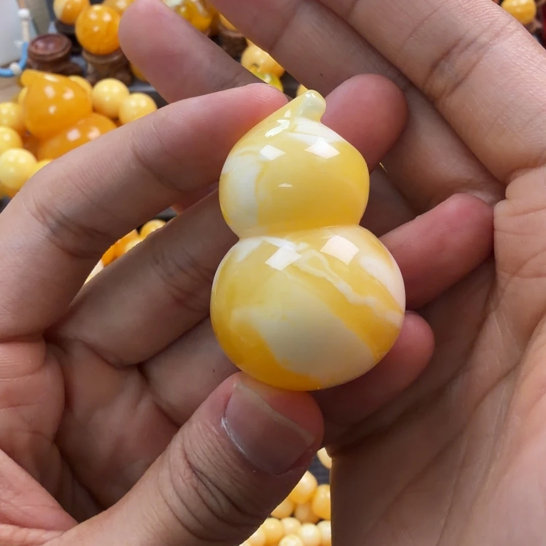 琥珀未镶嵌珠宝奇石19.8g