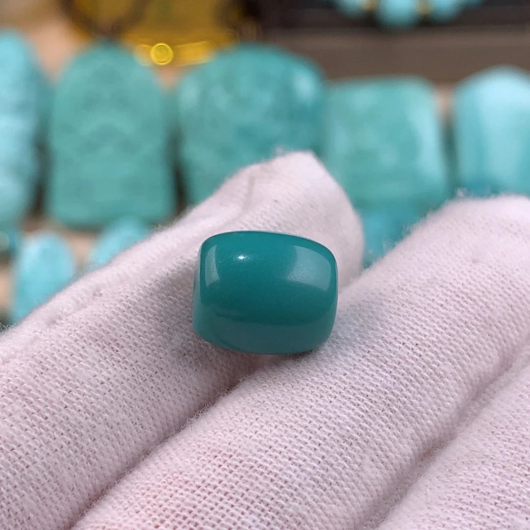 绿松石未镶嵌桶珠卡10.5