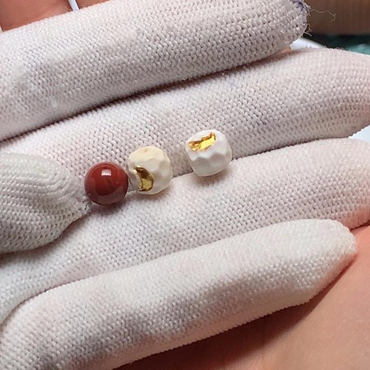未镶嵌南红玛瑙珠宝奇石