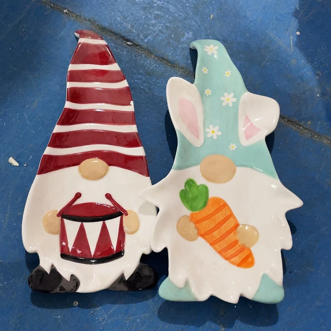 摆件兮  磕碰。封釉。