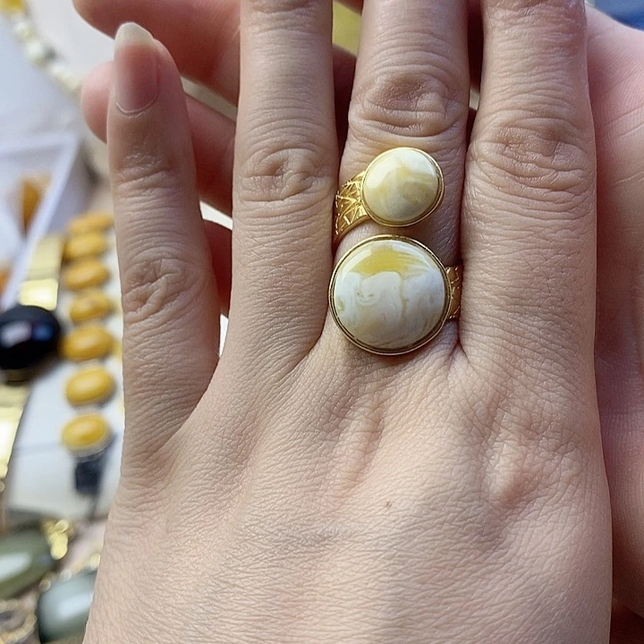 琥珀银S925镶嵌戒指蜜蜡戒指