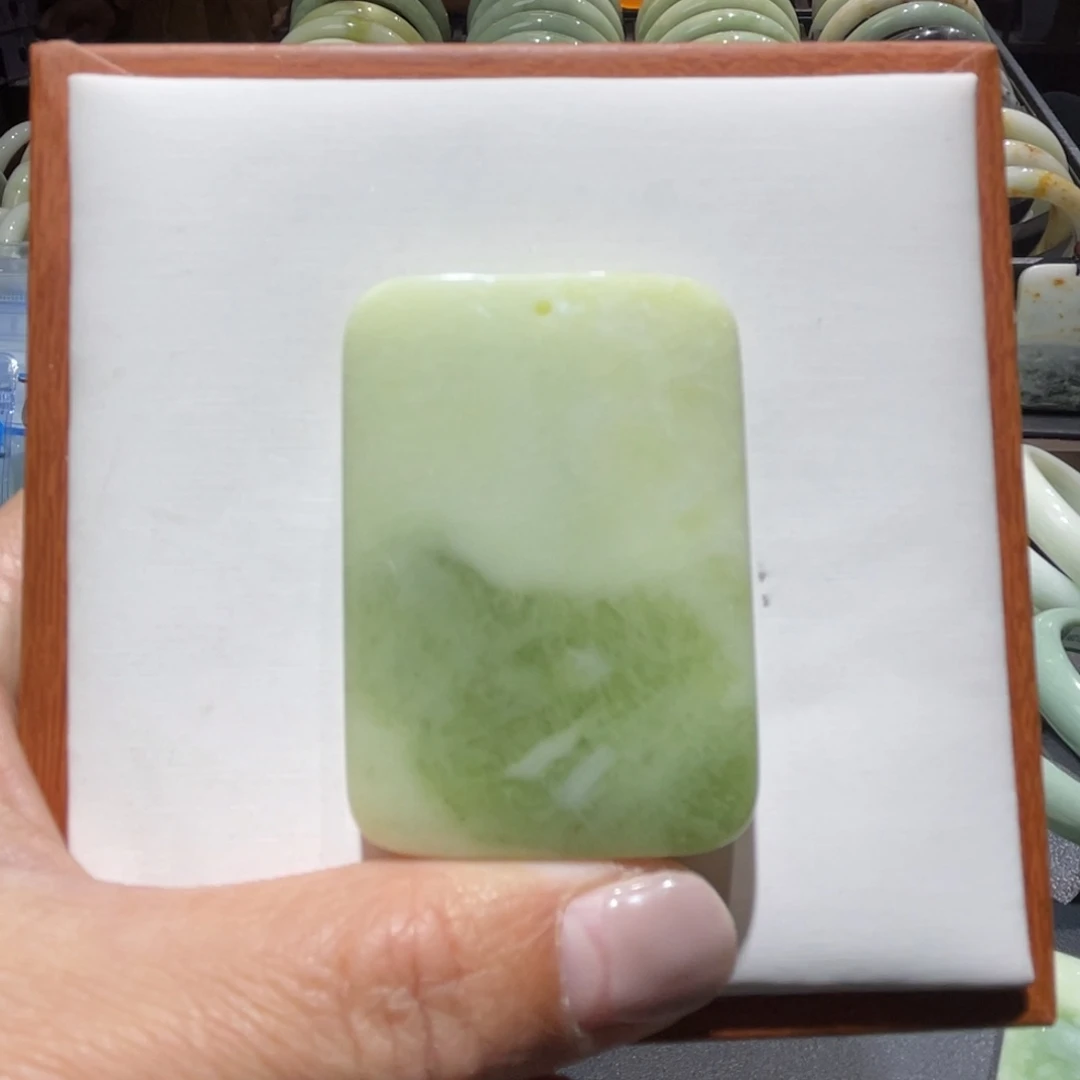 蓝田玉（蛇纹石化大理石玉）未镶嵌颈饰